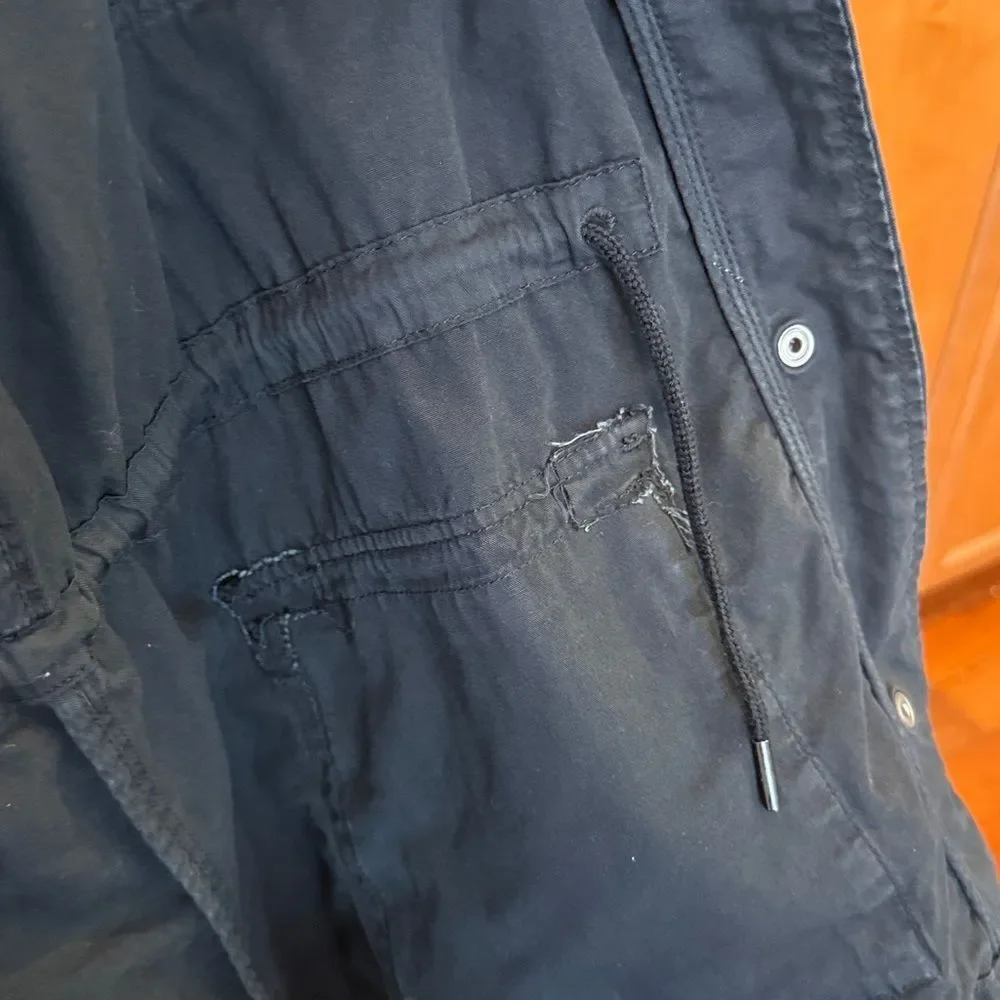 GAP CARGO JACKET BLACK 6 POCKETS MUST HAVE TRANSITIONAL CAPSULE PIECE! EUC SZ M